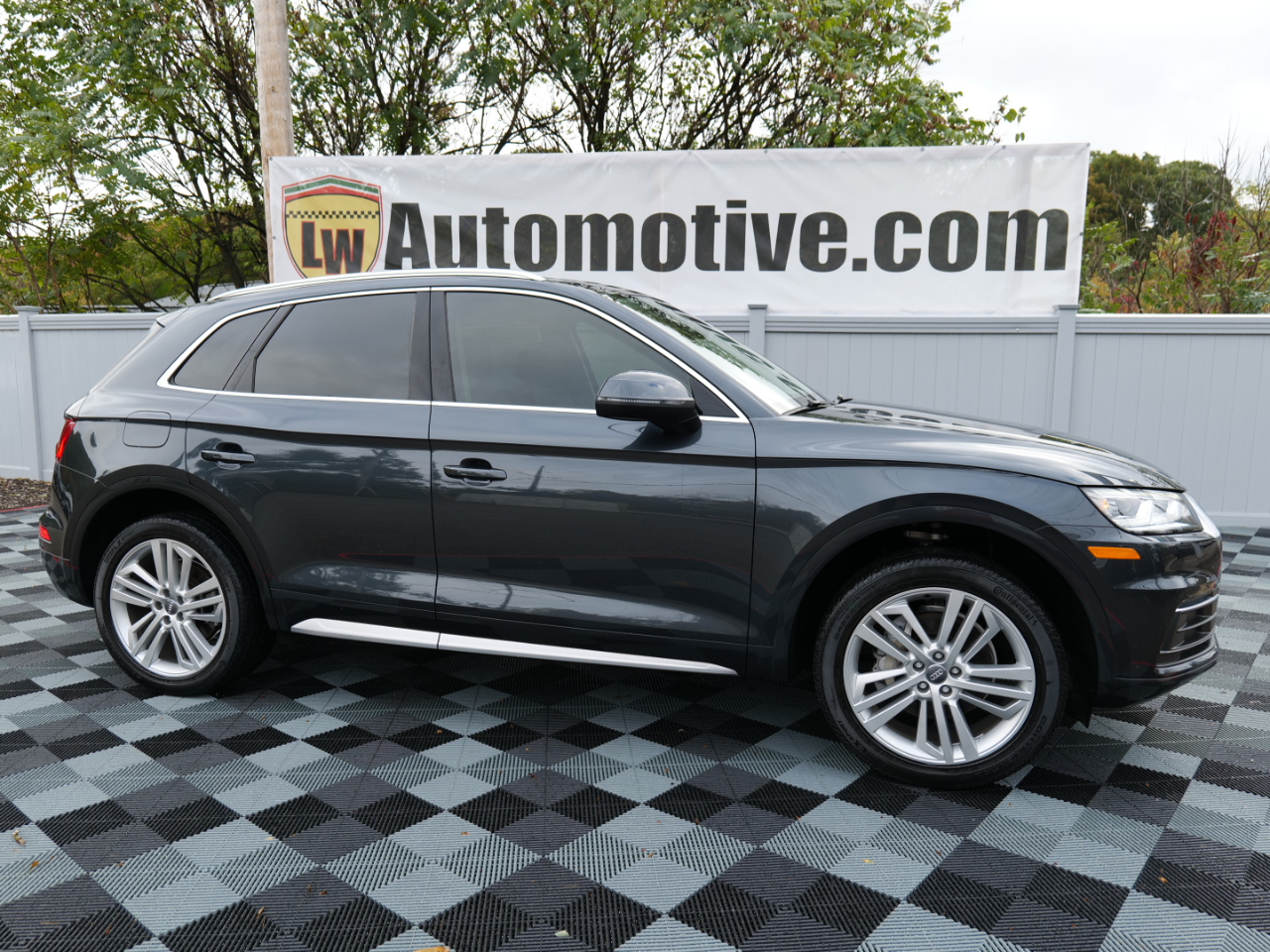 Audi Q5 Premium Plus 45 TFSI quattro 2019 Audi Q5 Premium Plus 45 TFSI quattro 2019