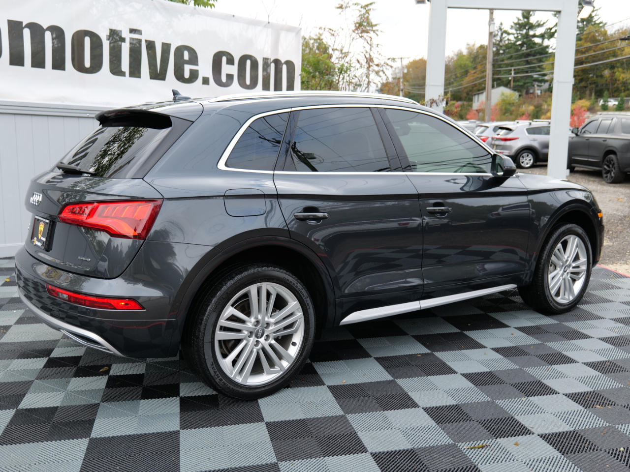 Audi Q5 Premium Plus 45 TFSI quattro 2019 Audi Q5 Premium Plus 45 TFSI quattro 2019