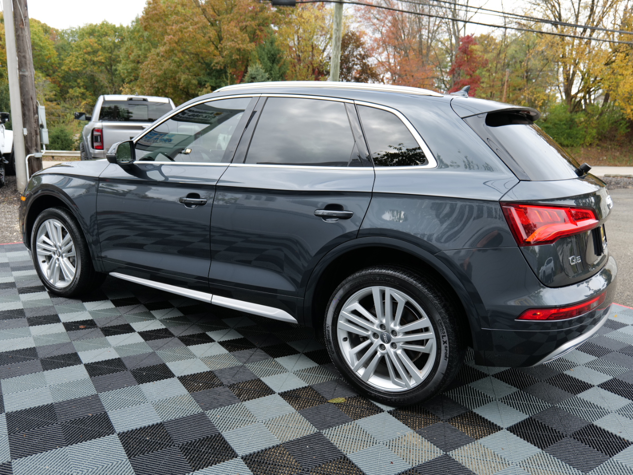 Audi Q5 Premium Plus 45 TFSI quattro 2019 Audi Q5 Premium Plus 45 TFSI quattro 2019