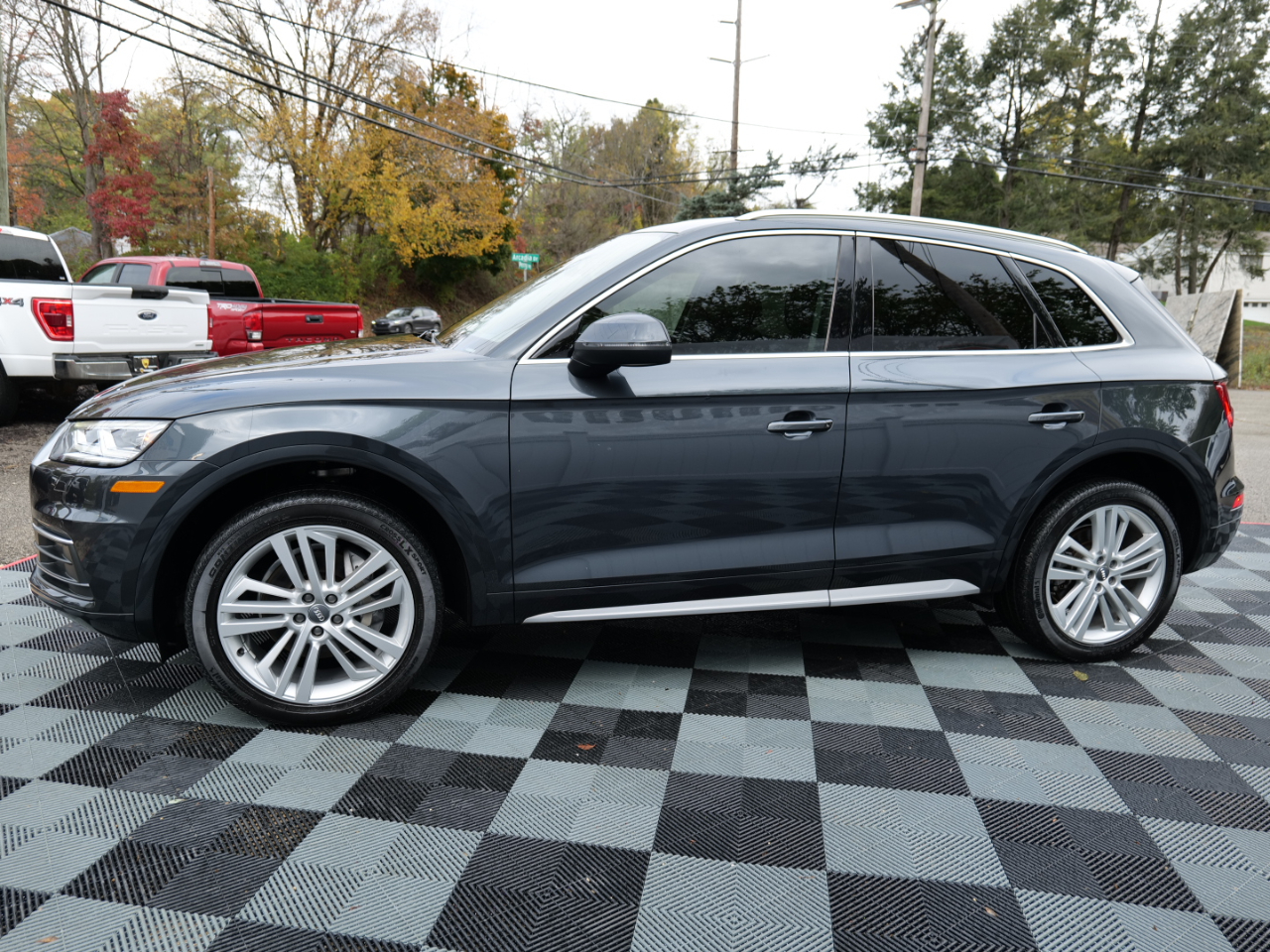 Audi Q5 Premium Plus 45 TFSI quattro 2019 Audi Q5 Premium Plus 45 TFSI quattro 2019