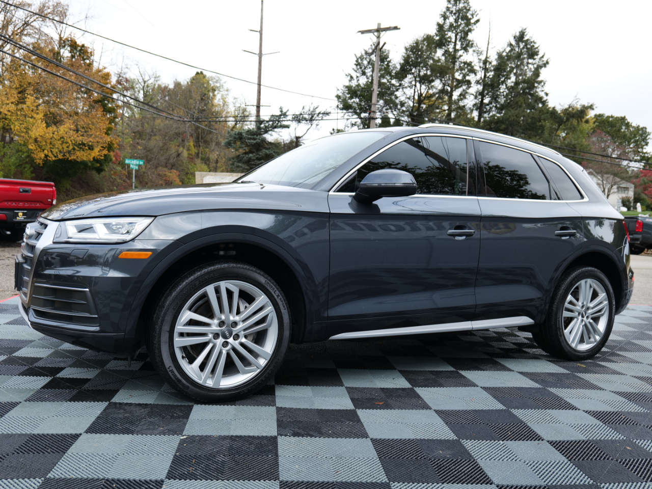 Audi Q5 Premium Plus 45 TFSI quattro 2019 Audi Q5 Premium Plus 45 TFSI quattro 2019