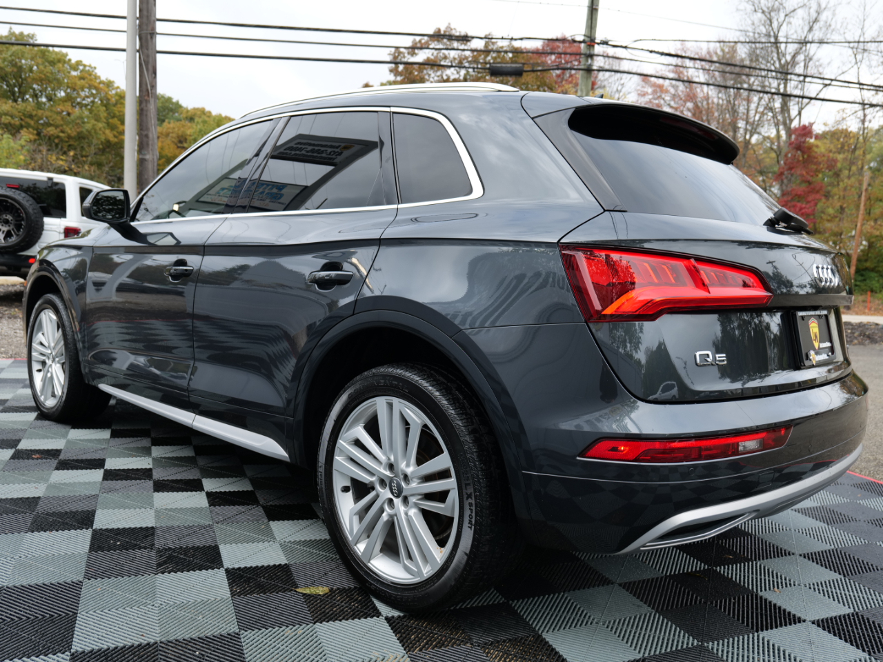 Audi Q5 Premium Plus 45 TFSI quattro 2019 Audi Q5 Premium Plus 45 TFSI quattro 2019