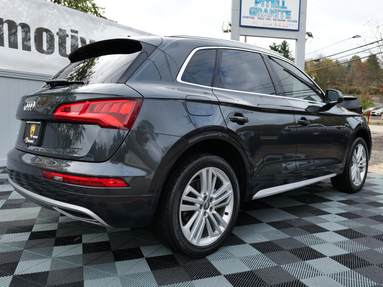 Audi Q5 Premium Plus 45 TFSI quattro 2019 Audi Q5 Premium Plus 45 TFSI quattro 2019