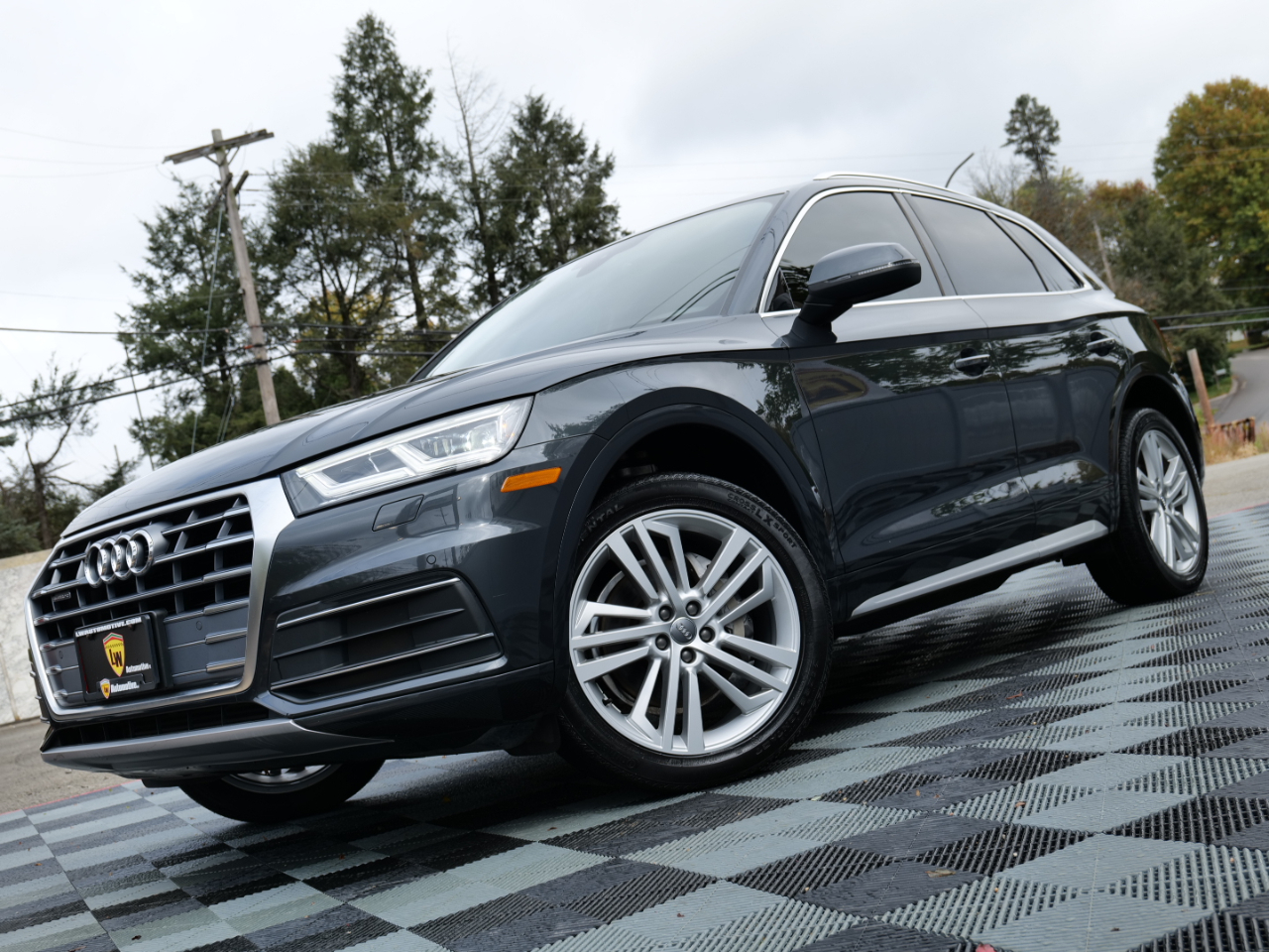Audi Q5 Premium Plus 45 TFSI quattro 2019 Audi Q5 Premium Plus 45 TFSI quattro 2019