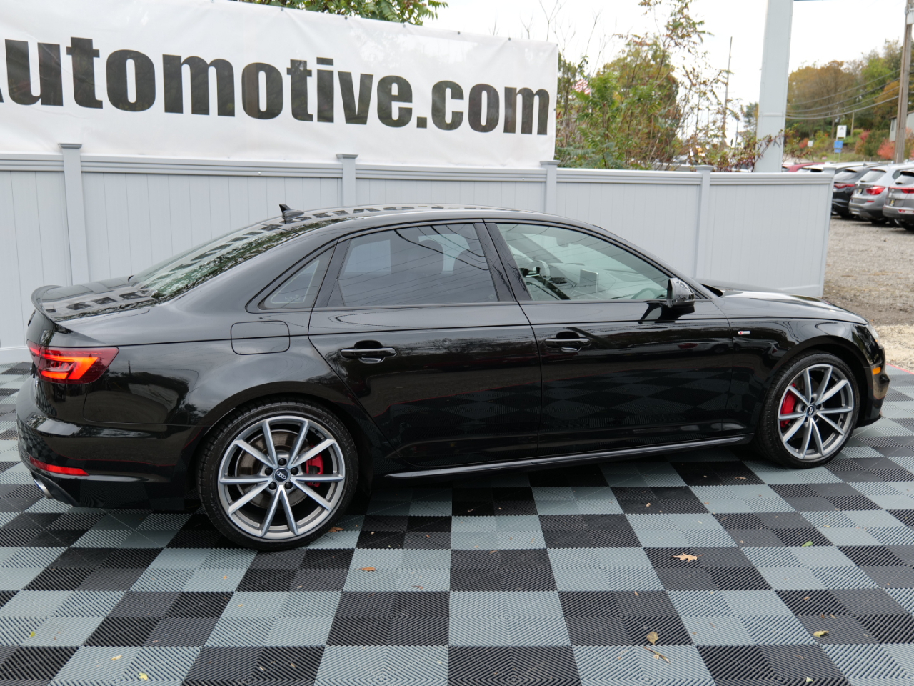 Audi A4 2.0 TFSI Auto Premium Plus quattro AWD 2018 Audi A4 2.0 TFSI Auto Premium Plus quattro AWD 2018