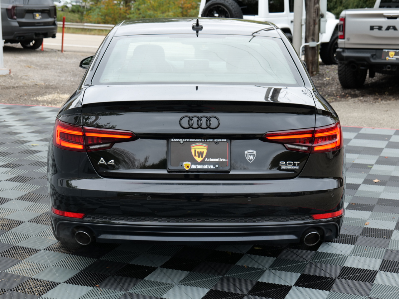 Audi A4 2.0 TFSI Auto Premium Plus quattro AWD 2018 Audi A4 2.0 TFSI Auto Premium Plus quattro AWD 2018
