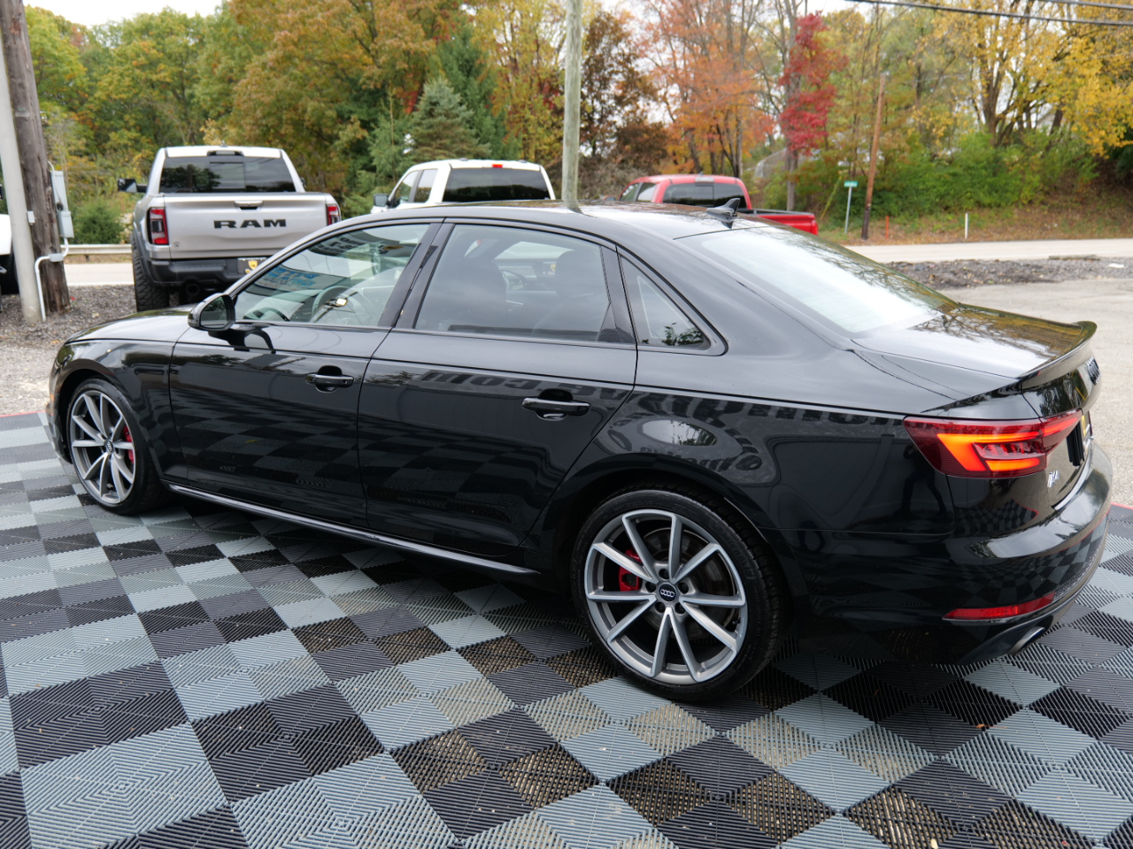 Audi A4 2.0 TFSI Auto Premium Plus quattro AWD 2018 Audi A4 2.0 TFSI Auto Premium Plus quattro AWD 2018