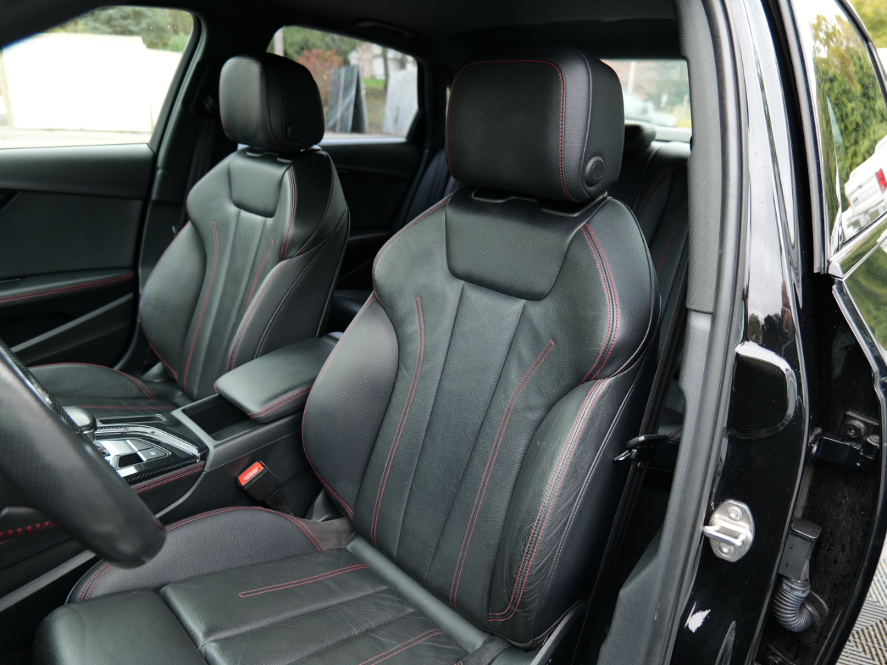 Audi A4 2.0 TFSI Auto Premium Plus quattro AWD 2018 Audi A4 2.0 TFSI Auto Premium Plus quattro AWD 2018