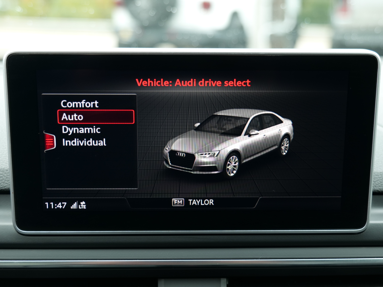 Audi A4 2.0 TFSI Auto Premium Plus quattro AWD 2018 Audi A4 2.0 TFSI Auto Premium Plus quattro AWD 2018