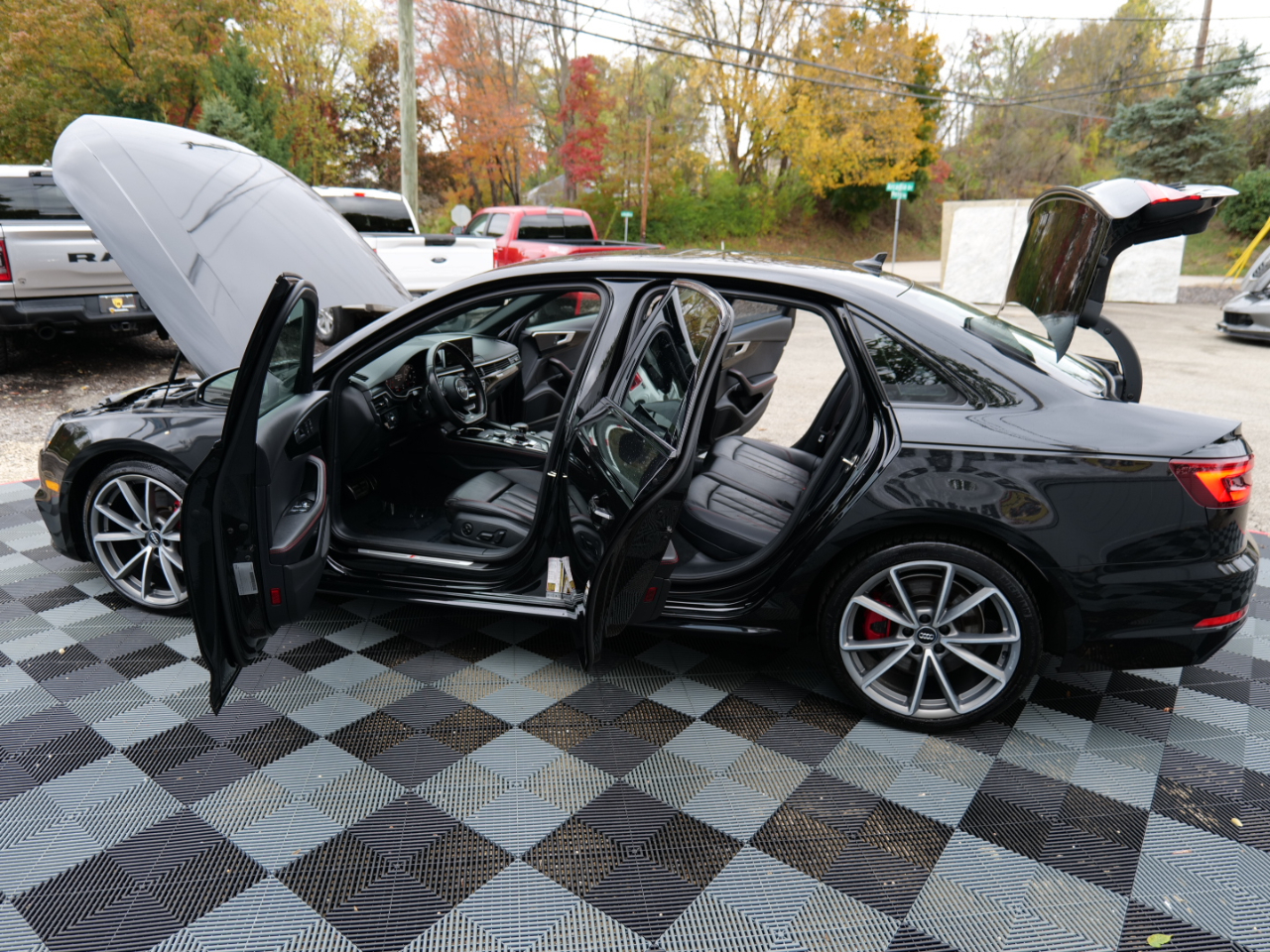Audi A4 2.0 TFSI Auto Premium Plus quattro AWD 2018 Audi A4 2.0 TFSI Auto Premium Plus quattro AWD 2018
