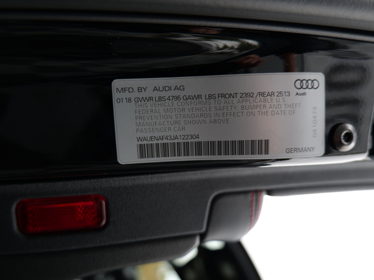 Audi A4 2.0 TFSI Auto Premium Plus quattro AWD 2018 Audi A4 2.0 TFSI Auto Premium Plus quattro AWD 2018