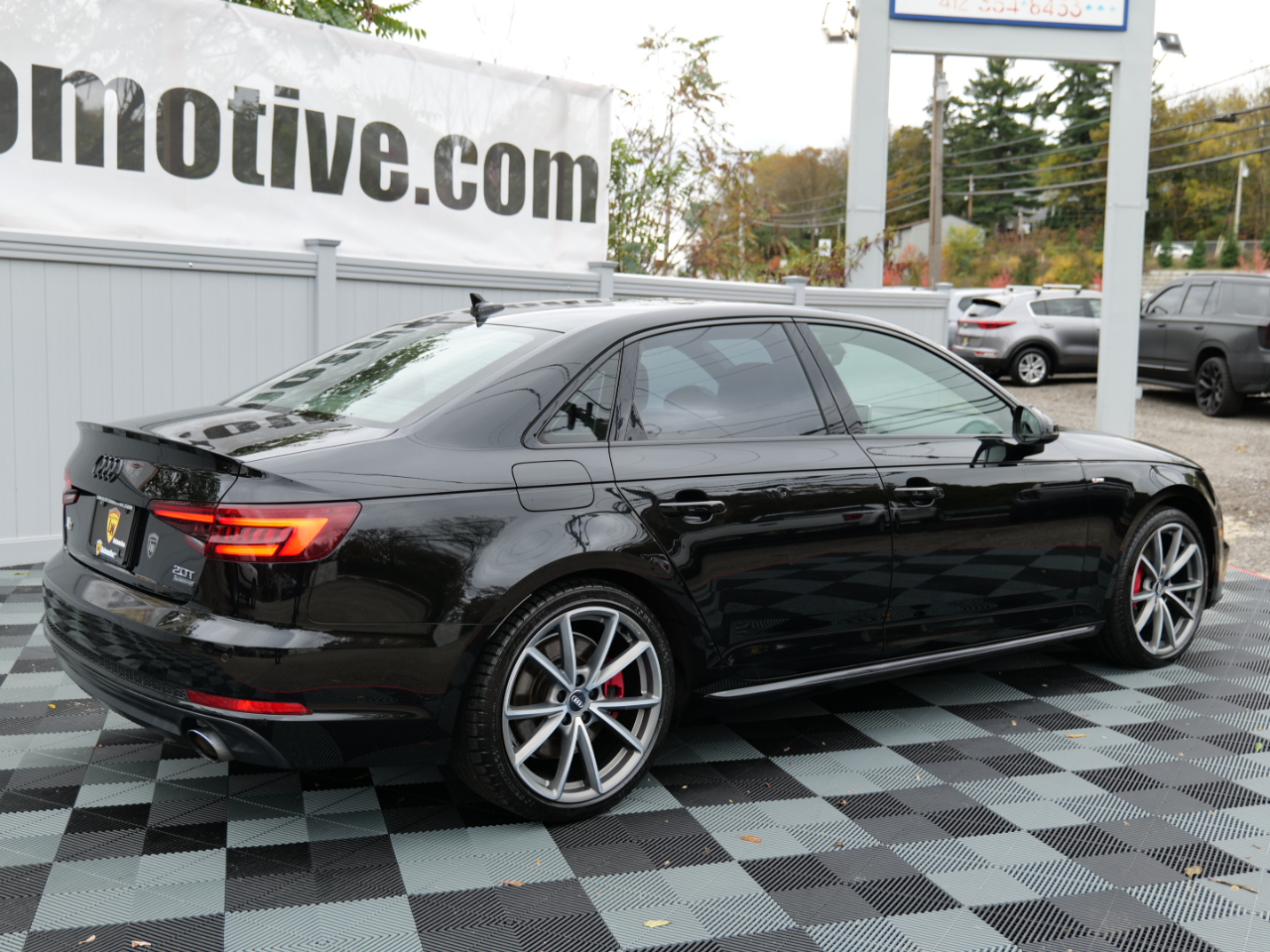 Audi A4 2.0 TFSI Auto Premium Plus quattro AWD 2018 Audi A4 2.0 TFSI Auto Premium Plus quattro AWD 2018