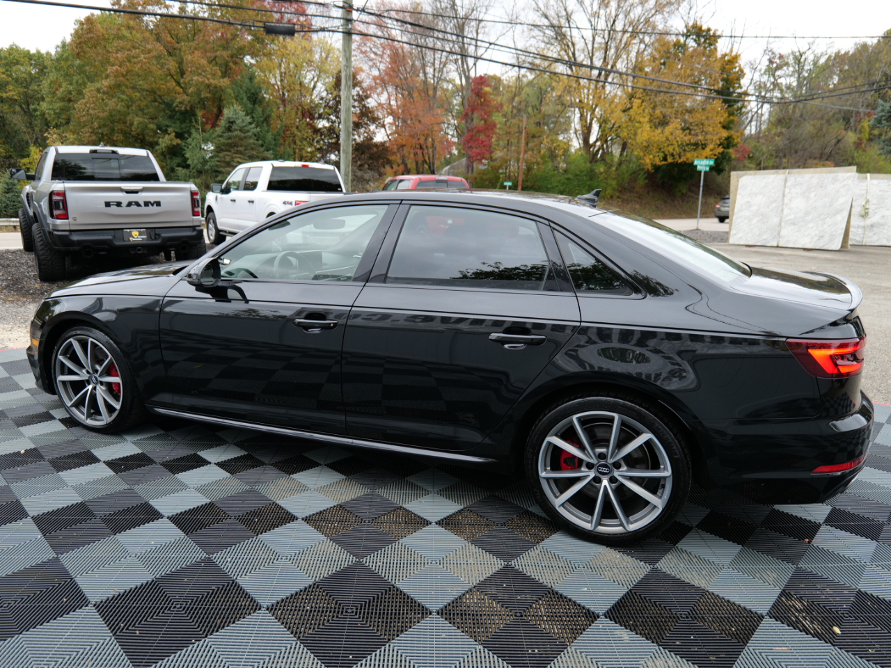Audi A4 2.0 TFSI Auto Premium Plus quattro AWD 2018 Audi A4 2.0 TFSI Auto Premium Plus quattro AWD 2018