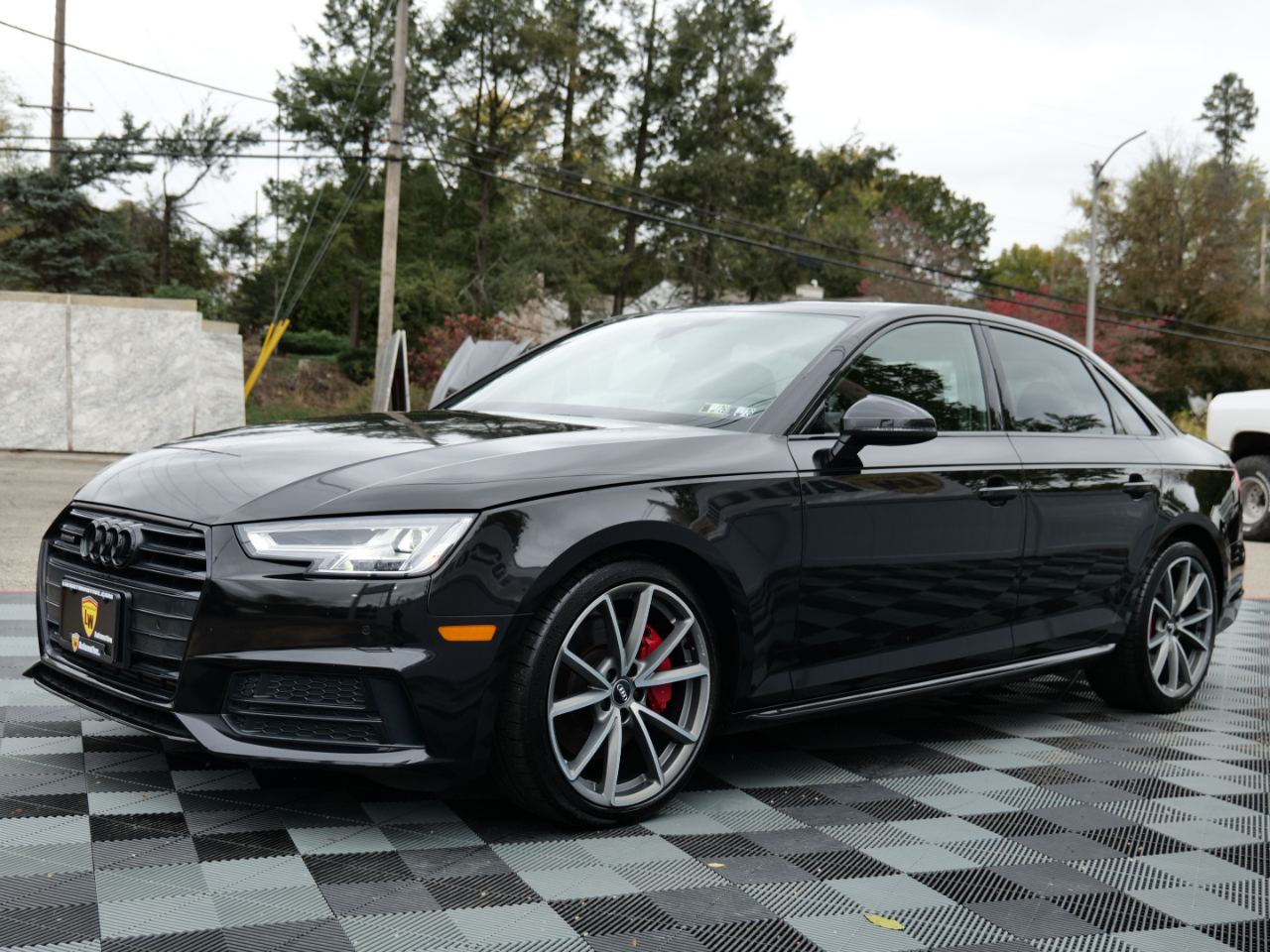 Audi A4 2.0 TFSI Auto Premium Plus quattro AWD 2018 Audi A4 2.0 TFSI Auto Premium Plus quattro AWD 2018