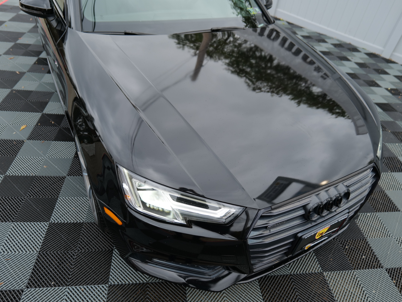Audi A4 2.0 TFSI Auto Premium Plus quattro AWD 2018 Audi A4 2.0 TFSI Auto Premium Plus quattro AWD 2018