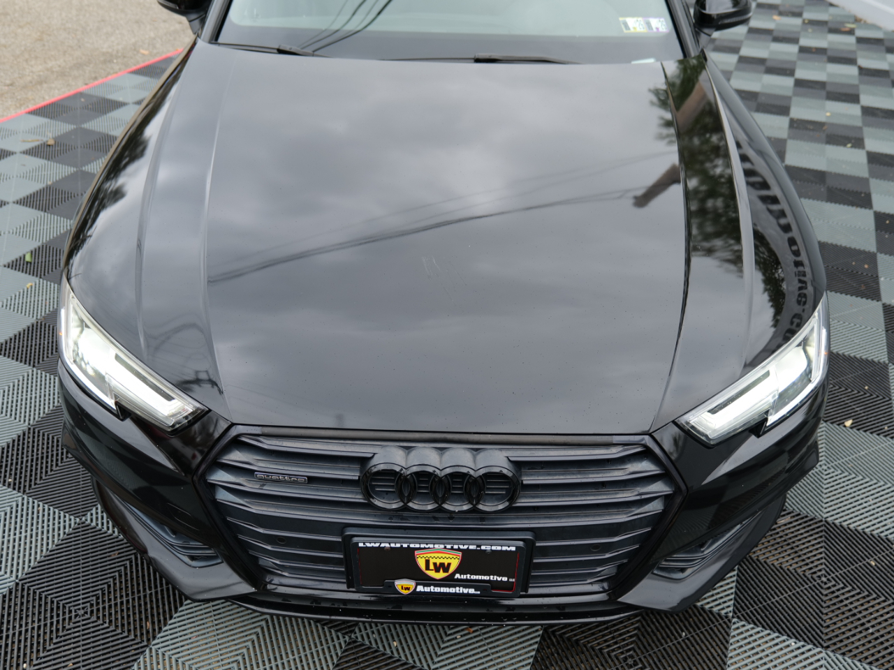 Audi A4 2.0 TFSI Auto Premium Plus quattro AWD 2018 Audi A4 2.0 TFSI Auto Premium Plus quattro AWD 2018