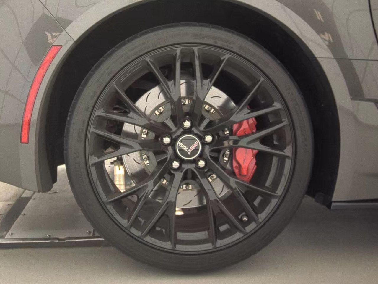 2015 Chevrolet Corvette Z06 Convertible 2LZ photo 7