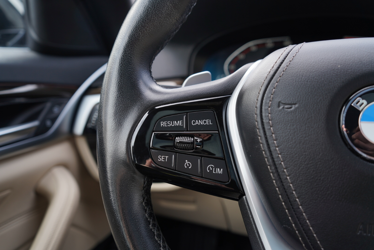 BMW 5 Series 530i xDrive Sedan 2022