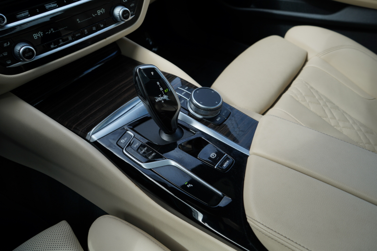 BMW 5 Series 530i xDrive Sedan 2022