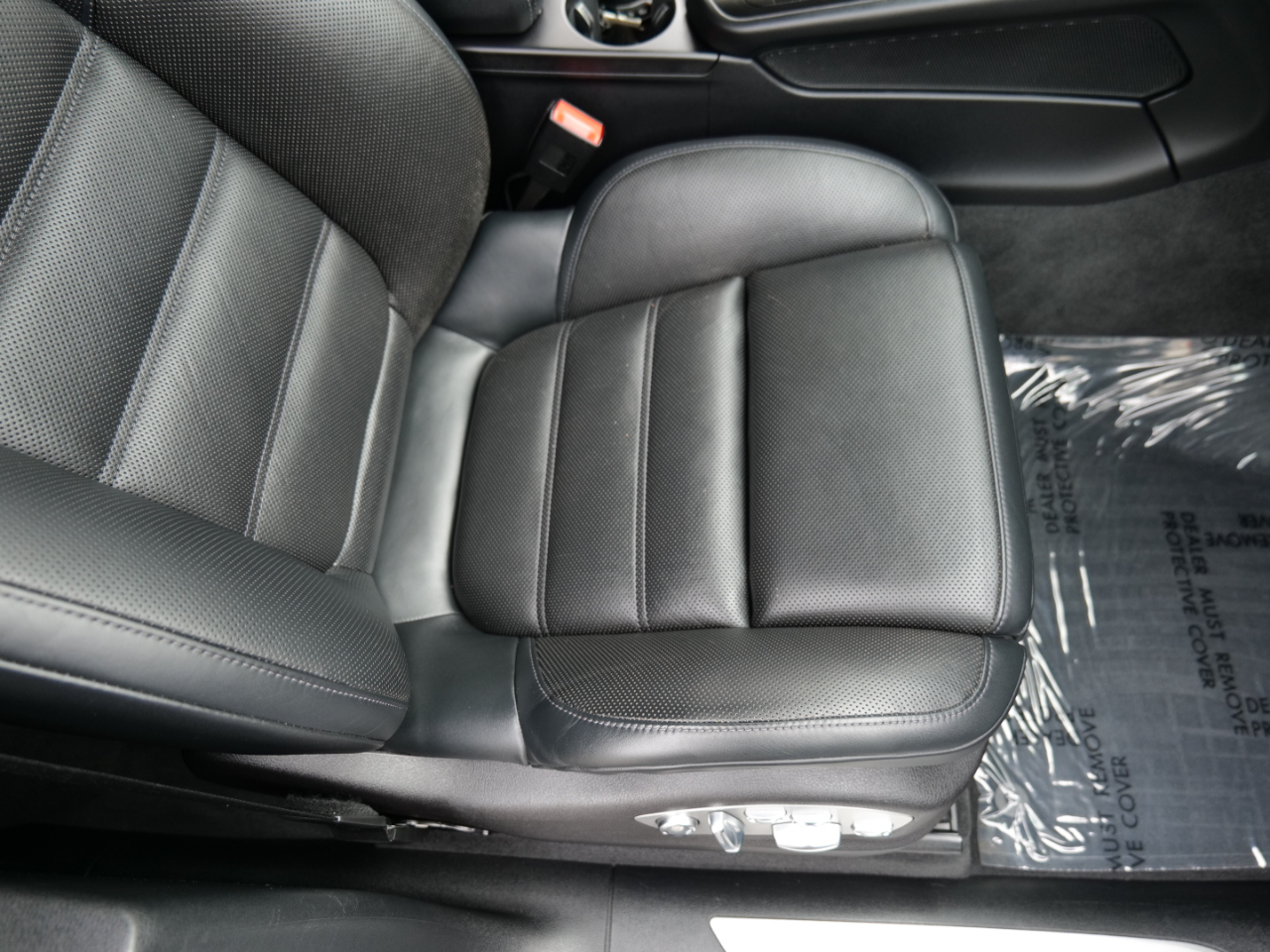 Porsche Macan Turbo AWD 2020 Porsche Macan Turbo AWD 2020