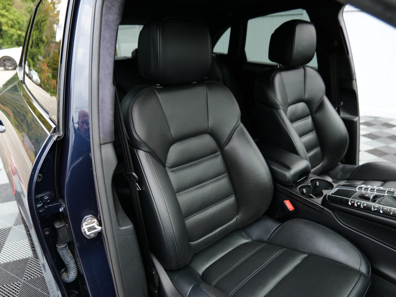 Porsche Macan Turbo AWD 2020 Porsche Macan Turbo AWD 2020
