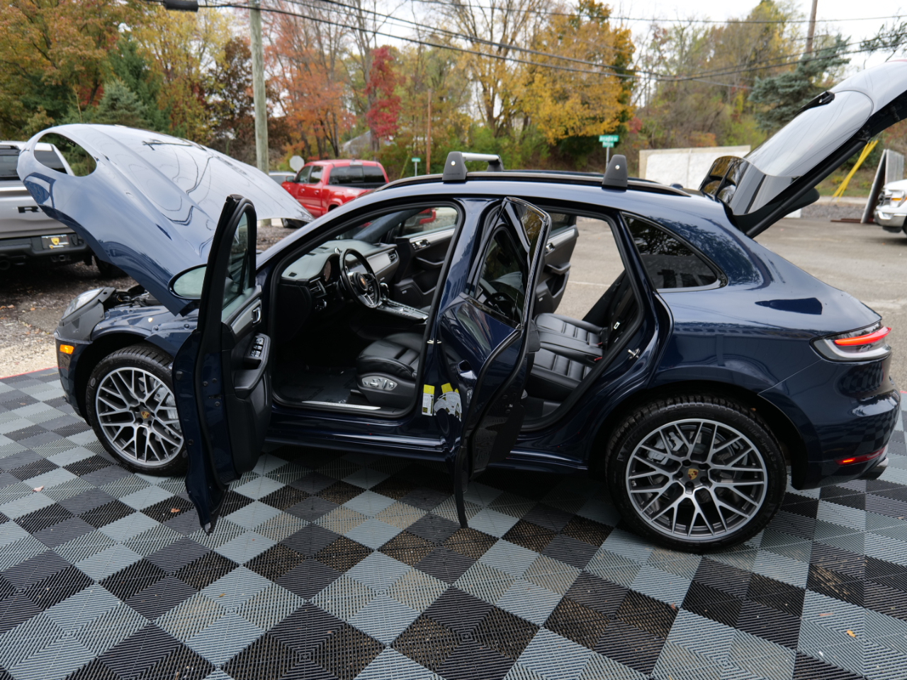 Porsche Macan Turbo AWD 2020 Porsche Macan Turbo AWD 2020