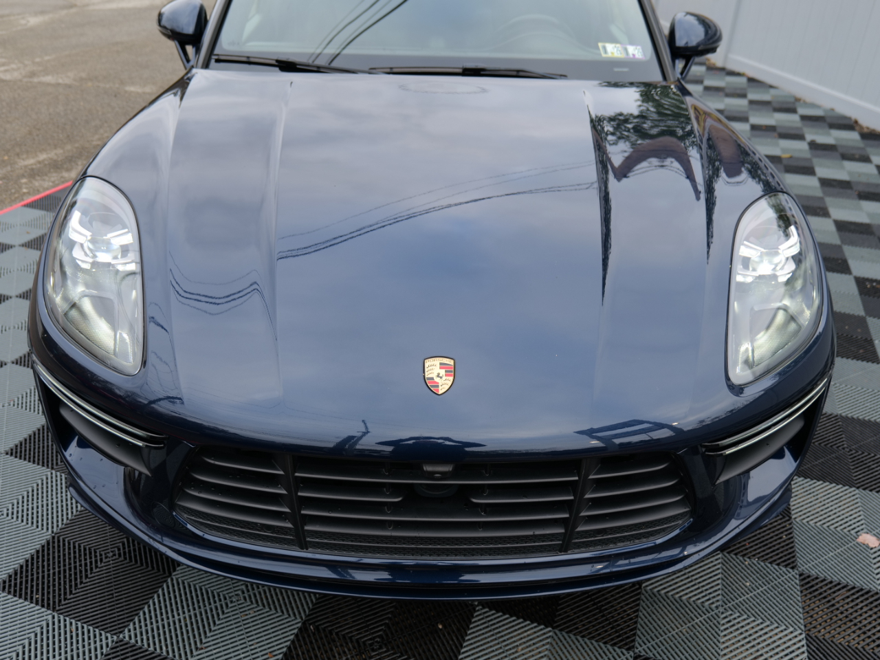 Porsche Macan Turbo AWD 2020 Porsche Macan Turbo AWD 2020