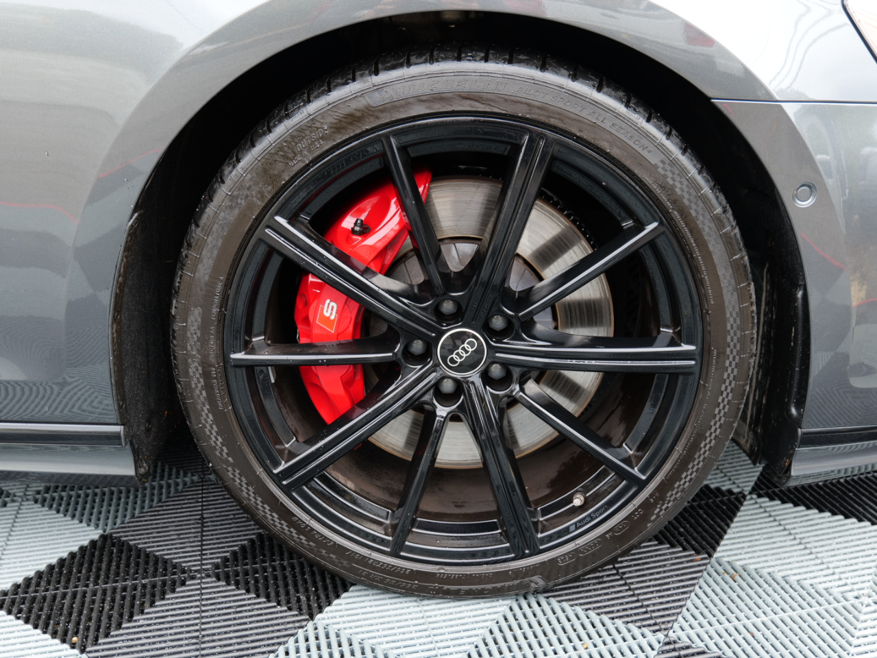 Audi S8 4.0 TFSI 2022 Audi S8 4.0 TFSI 2022
