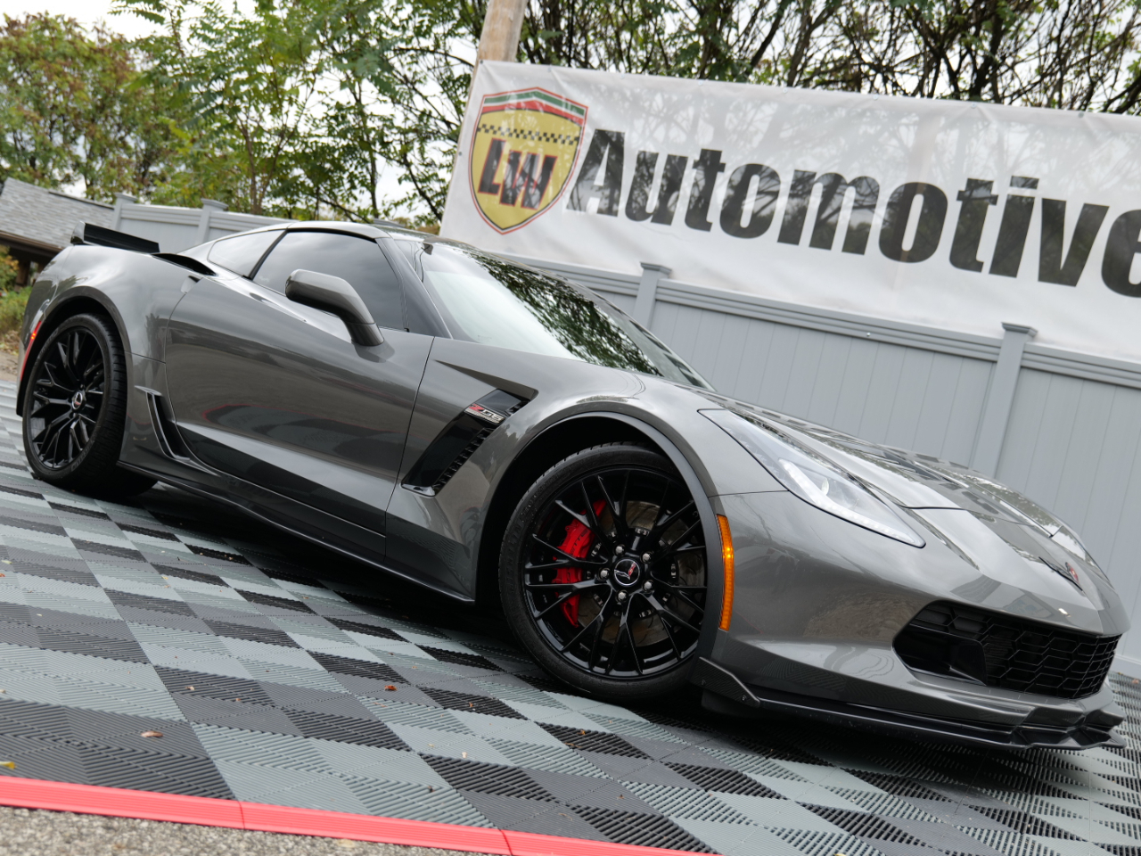 2015 Chevrolet Corvette 2dr Z06 Cpe w/3LZ