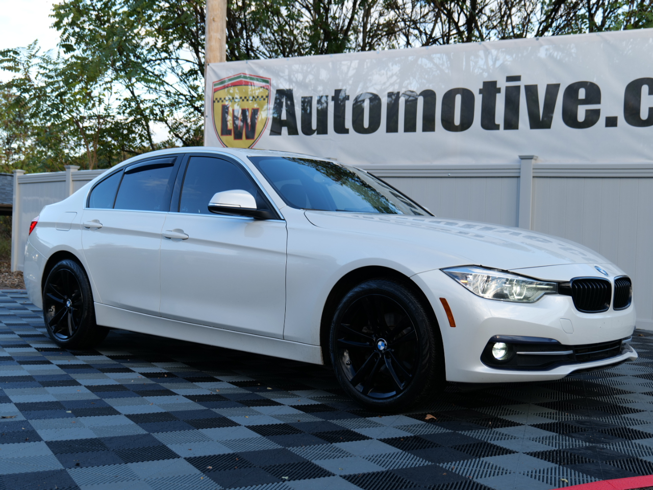BMW 3 Series 328d xDrive Sedan 2018 BMW 3 Series 328d xDrive Sedan 2018