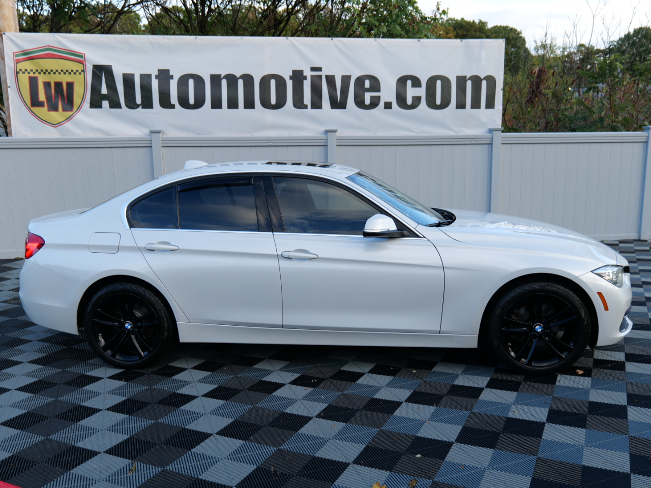 BMW 3 Series 328d xDrive Sedan 2018 BMW 3 Series 328d xDrive Sedan 2018