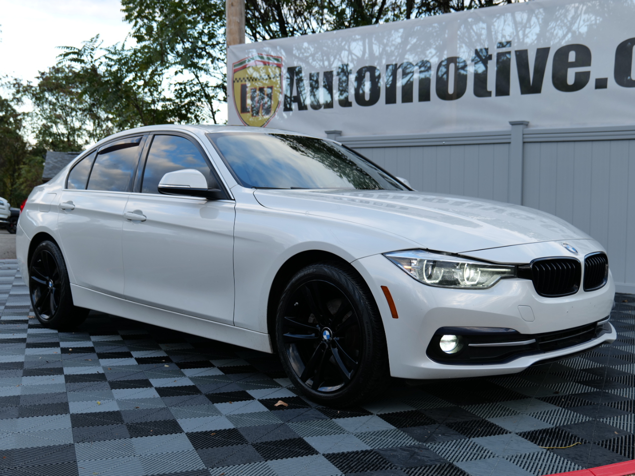 BMW 3 Series 328d xDrive Sedan 2018 BMW 3 Series 328d xDrive Sedan 2018