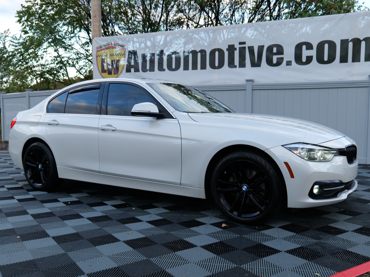 BMW 3 Series 328d xDrive Sedan 2018 BMW 3 Series 328d xDrive Sedan 2018