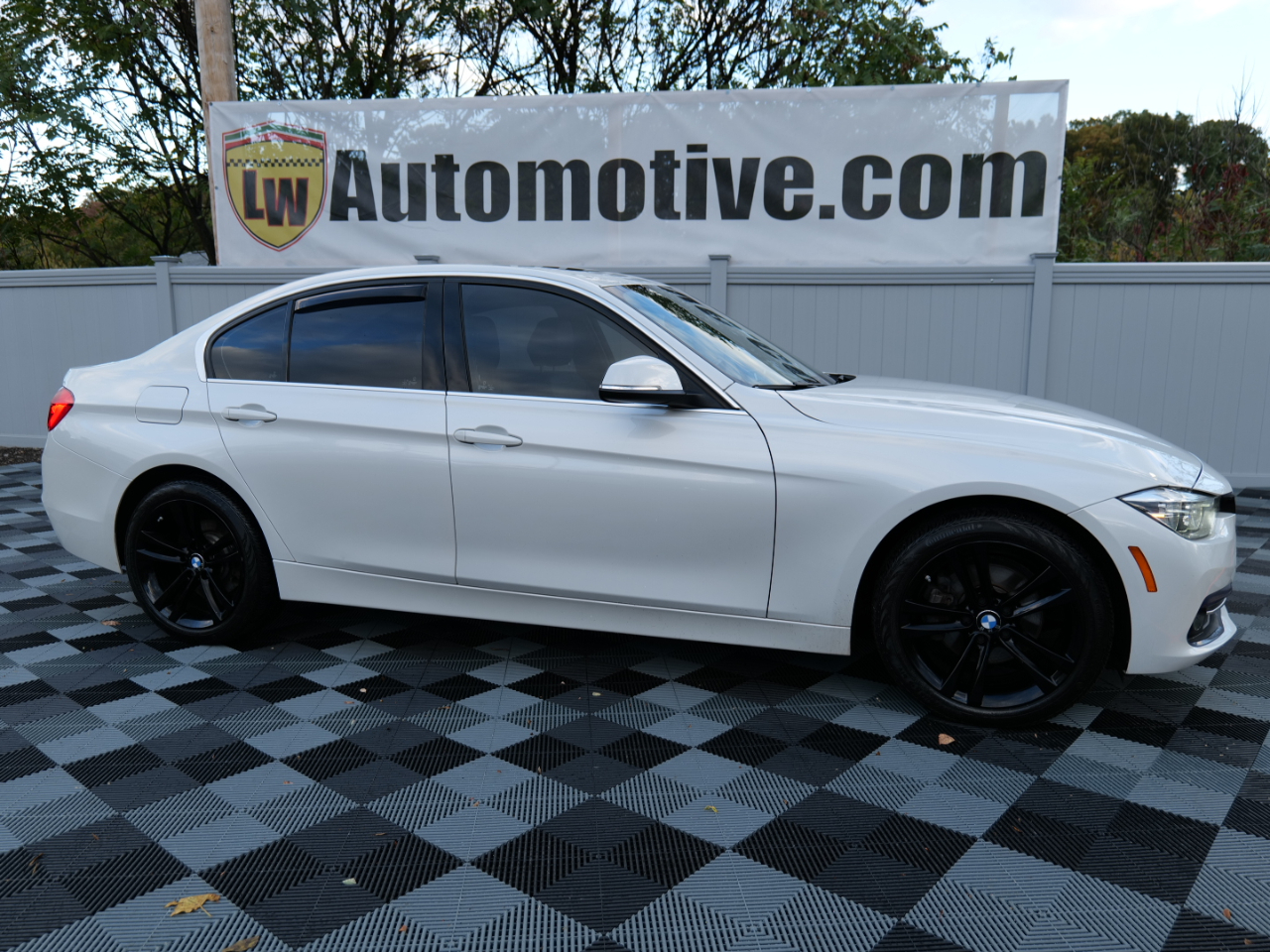 BMW 3 Series 328d xDrive Sedan 2018 BMW 3 Series 328d xDrive Sedan 2018