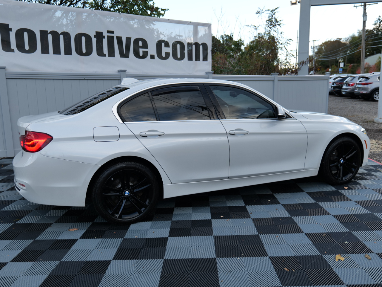 BMW 3 Series 328d xDrive Sedan 2018 BMW 3 Series 328d xDrive Sedan 2018