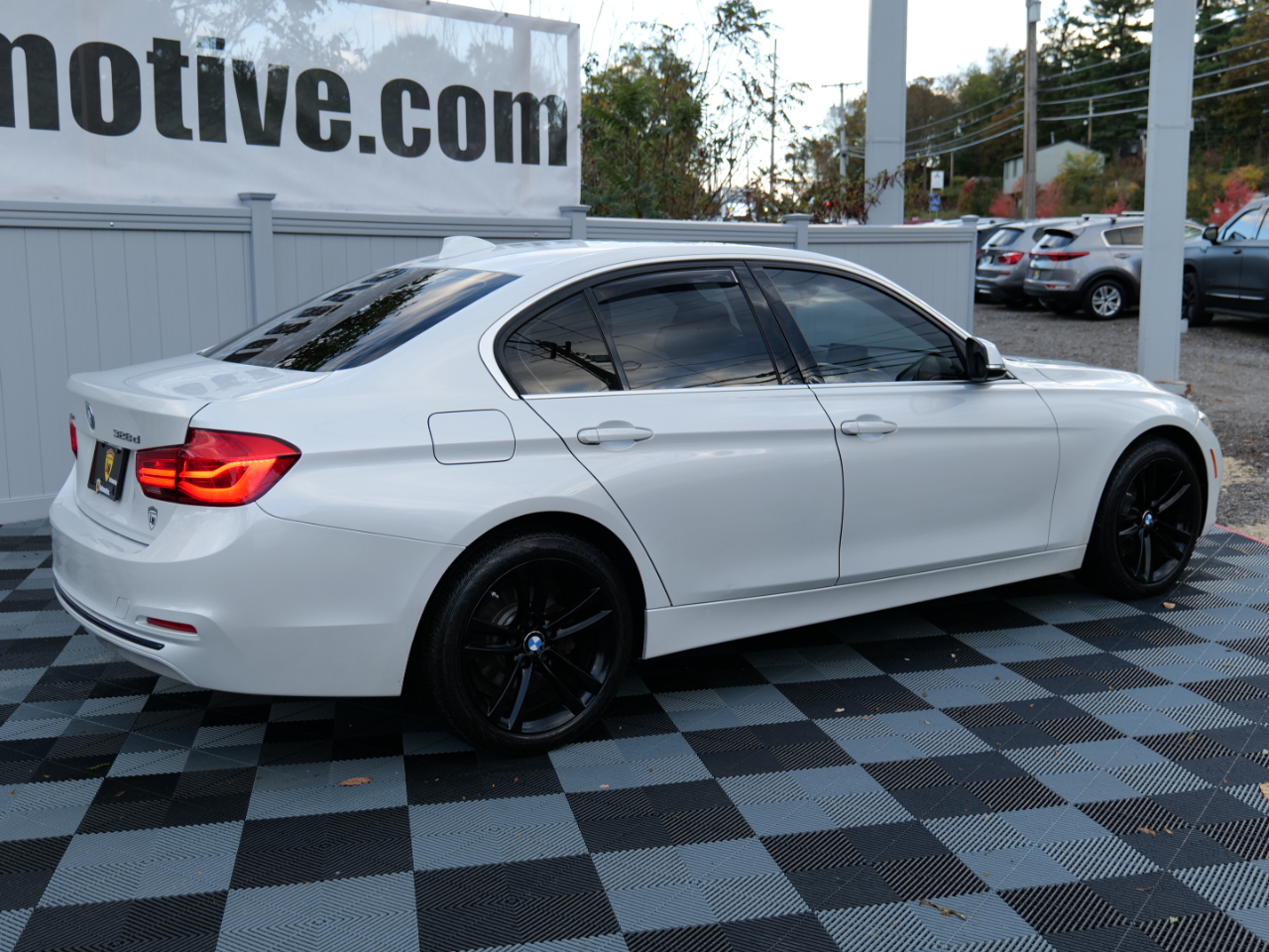 BMW 3 Series 328d xDrive Sedan 2018 BMW 3 Series 328d xDrive Sedan 2018