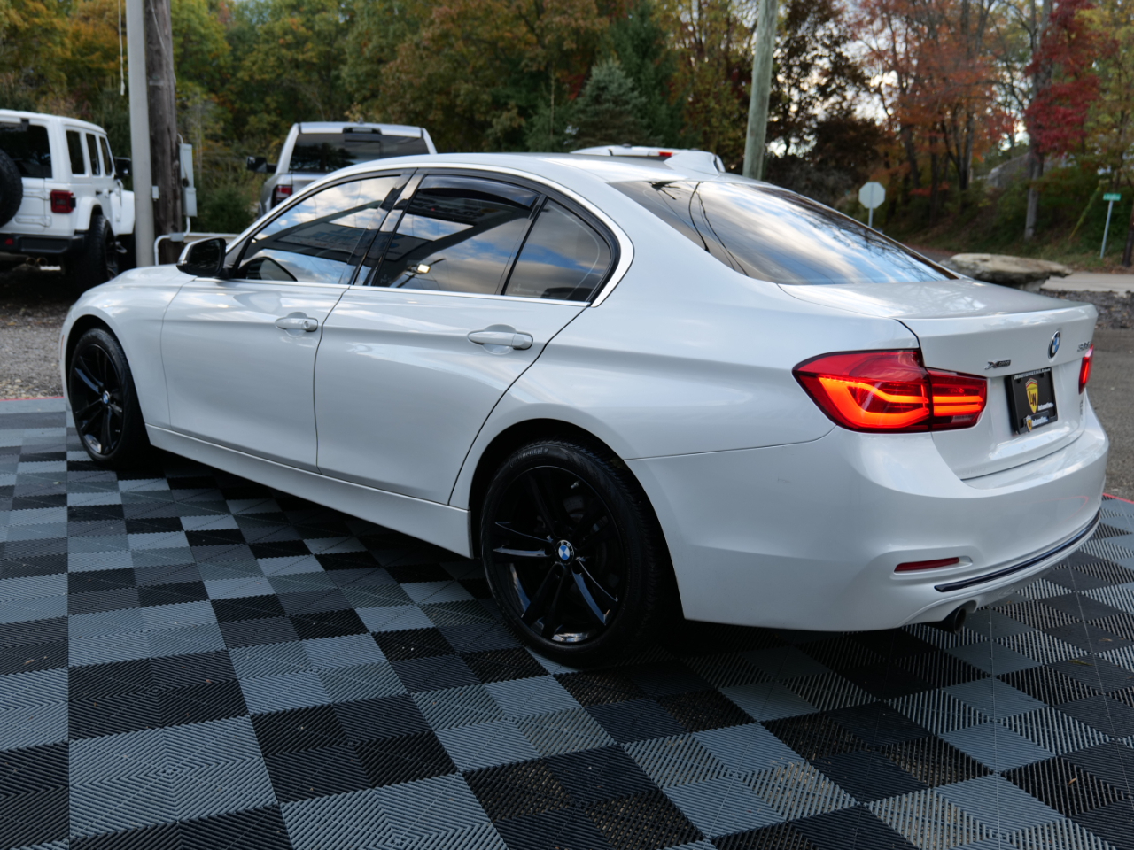 BMW 3 Series 328d xDrive Sedan 2018 BMW 3 Series 328d xDrive Sedan 2018