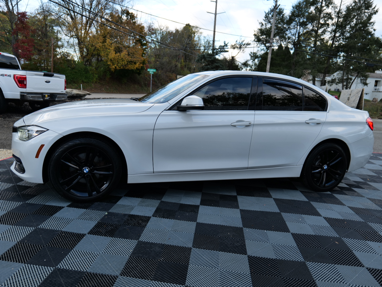 BMW 3 Series 328d xDrive Sedan 2018 BMW 3 Series 328d xDrive Sedan 2018