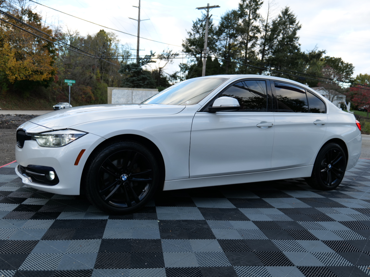 BMW 3 Series 328d xDrive Sedan 2018 BMW 3 Series 328d xDrive Sedan 2018
