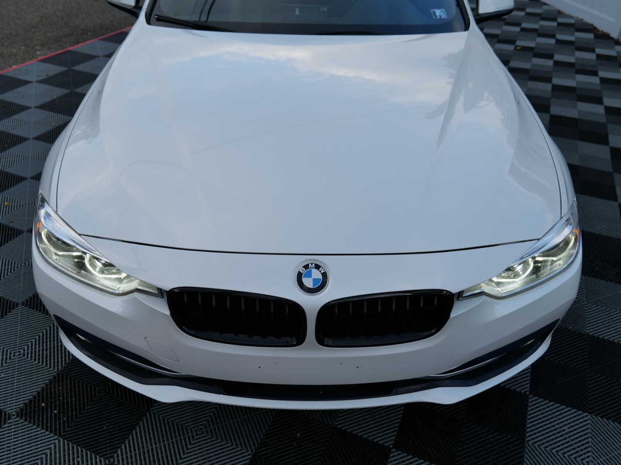 BMW 3 Series 328d xDrive Sedan 2018 BMW 3 Series 328d xDrive Sedan 2018