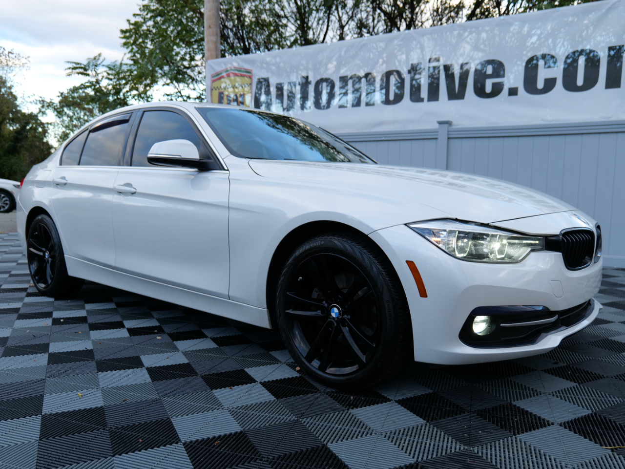 BMW 3 Series 328d xDrive Sedan 2018 BMW 3 Series 328d xDrive Sedan 2018