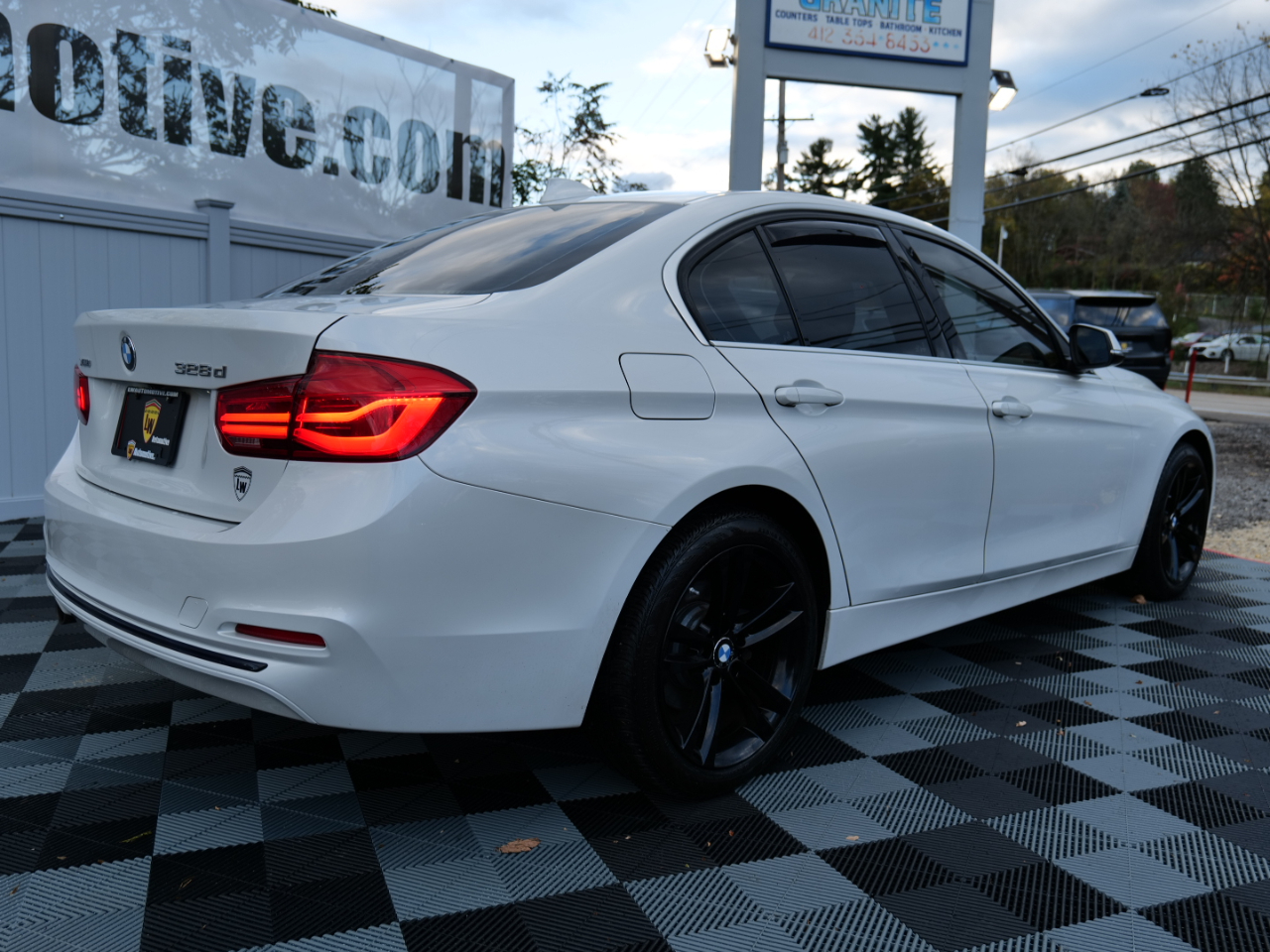 BMW 3 Series 328d xDrive Sedan 2018 BMW 3 Series 328d xDrive Sedan 2018