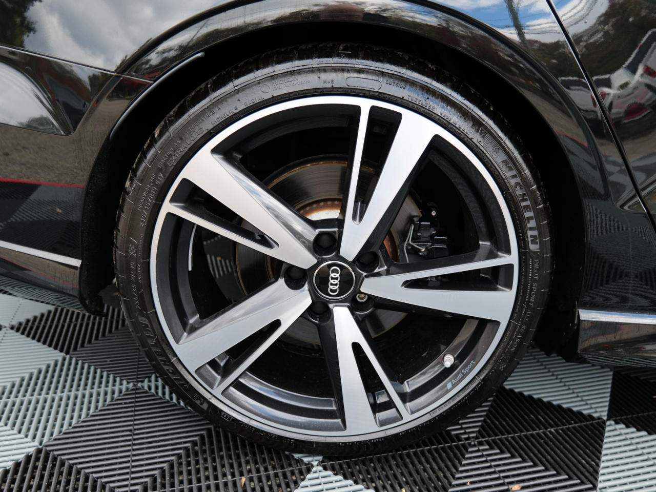 Audi RS 3 2.5 TFSI S Tronic 2018 Audi RS 3 2.5 TFSI S Tronic 2018