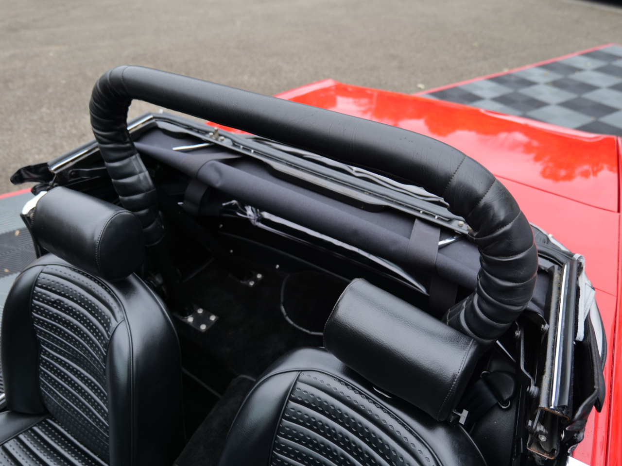 Triumph TR6  1974 Triumph TR6  1974