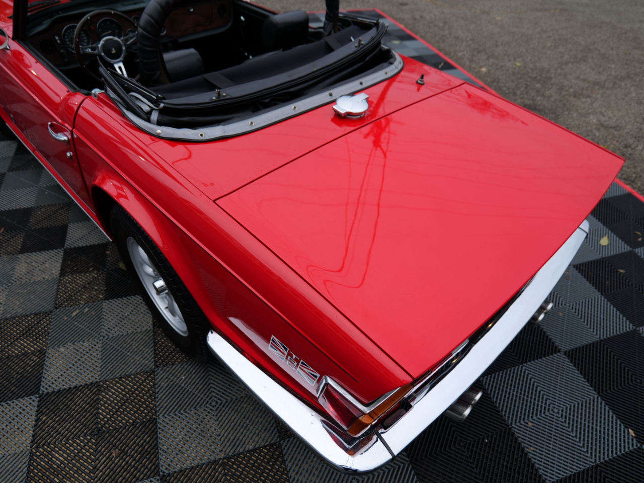 Triumph TR6  1974 Triumph TR6  1974