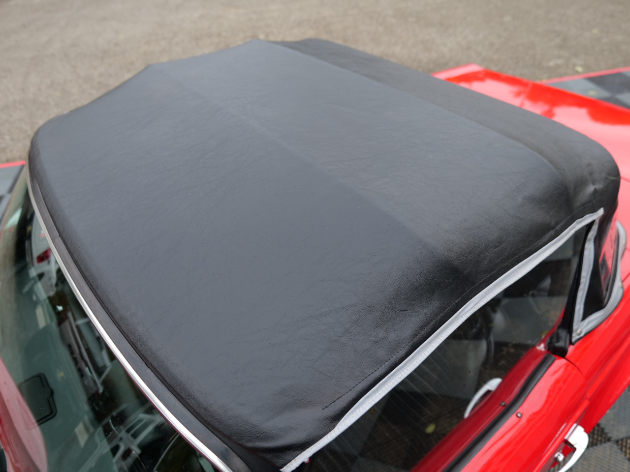 Triumph TR6  1974 Triumph TR6  1974