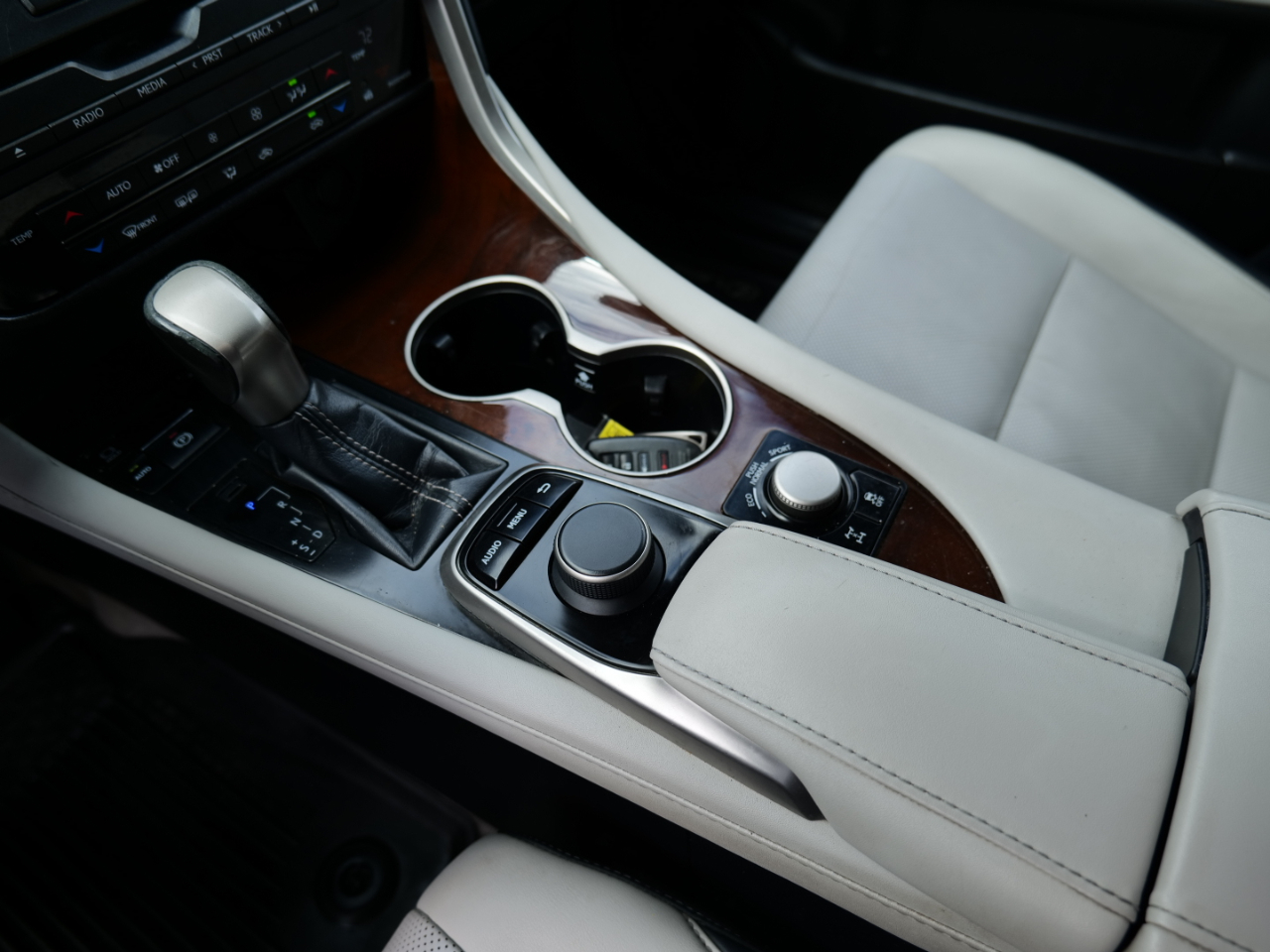 Lexus RX RX 350 AWD 2017 Lexus RX RX 350 AWD 2017