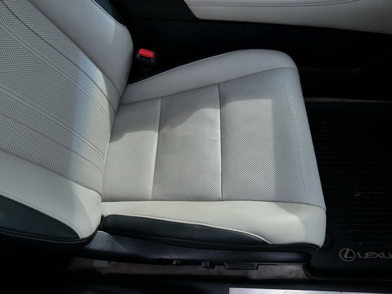 Lexus RX RX 350 AWD 2017 Lexus RX RX 350 AWD 2017