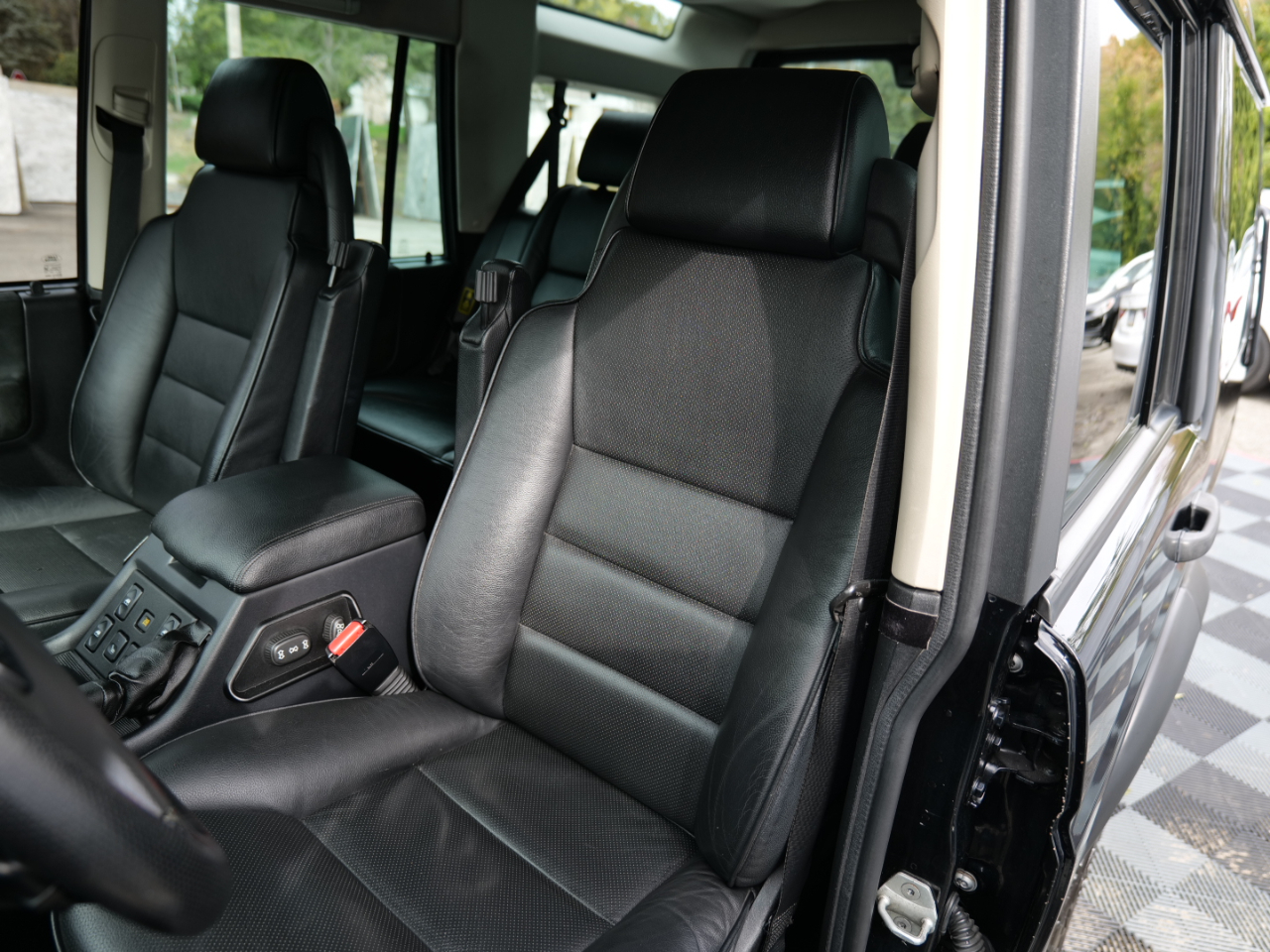 Land Rover Discovery 4dr Wgn SE 2004 Land Rover Discovery 4dr Wgn SE 2004