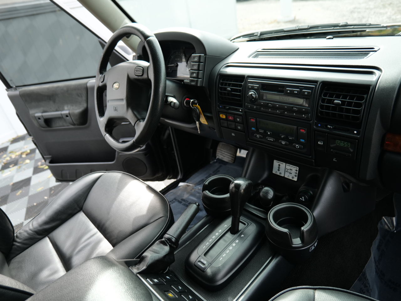 Land Rover Discovery 4dr Wgn SE 2004 Land Rover Discovery 4dr Wgn SE 2004